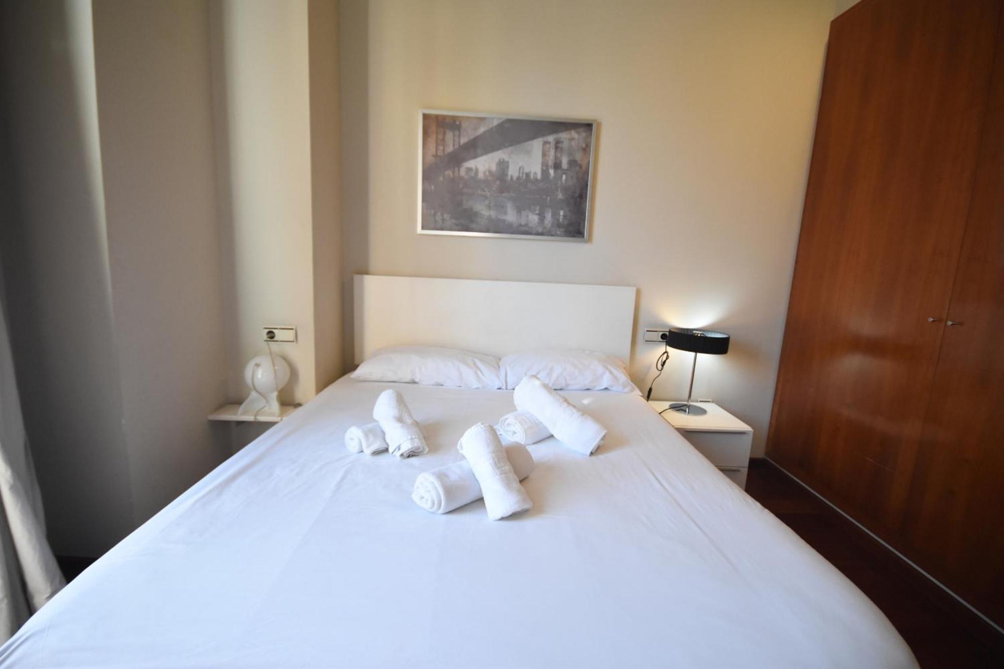 Bello Apartamento En La Plaza Del Tossal Walencja Zewnętrze zdjęcie